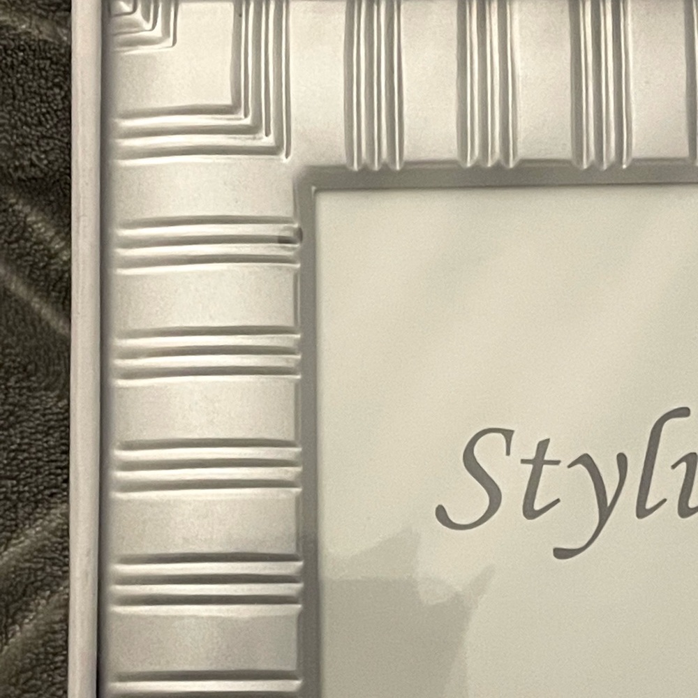 Picture frames - Picture 2 of 3